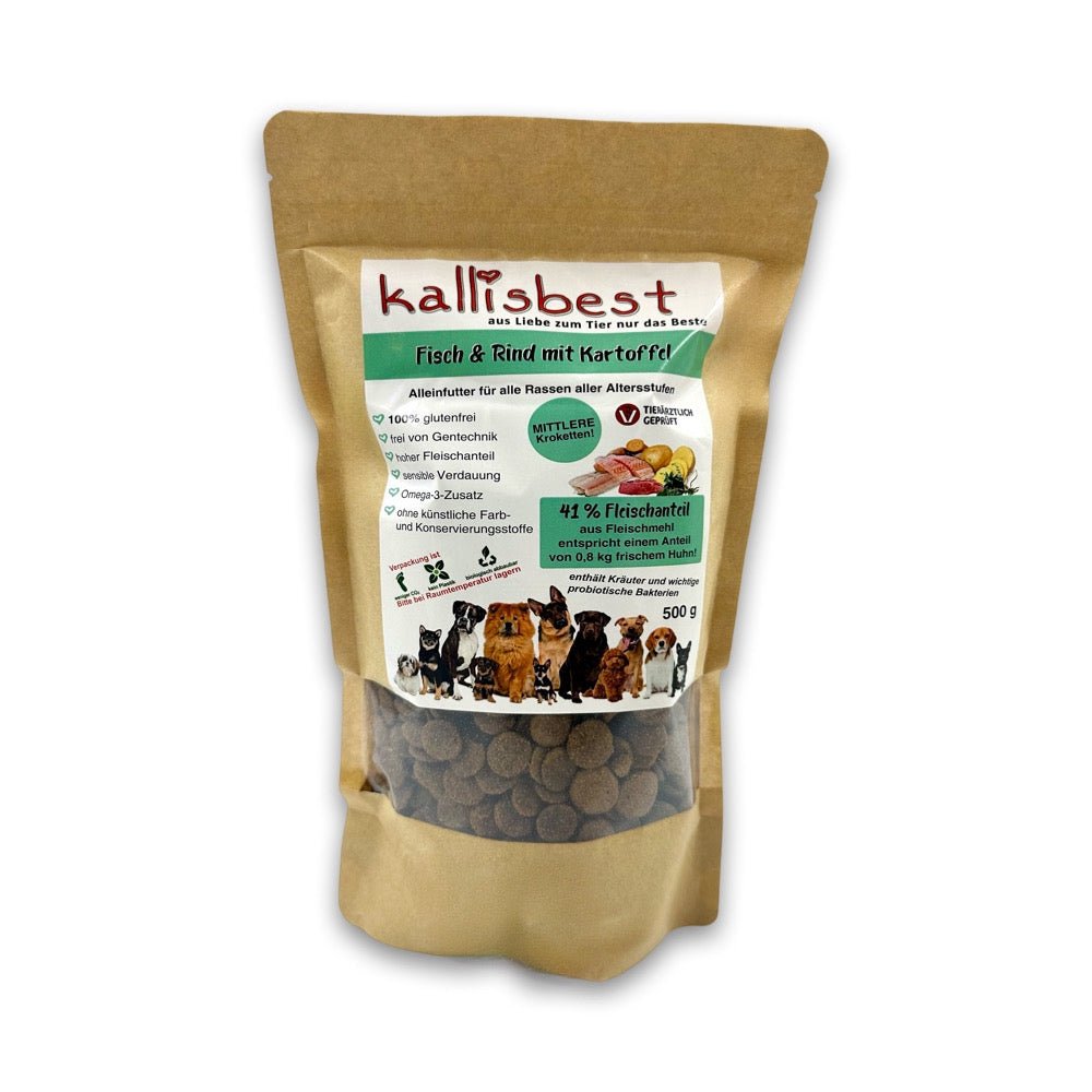 Kallisbest Fisch & Rind mit Kartoffel mittlere Kroketten für Hunde in einer Schüssel, trocken und knusprig.
