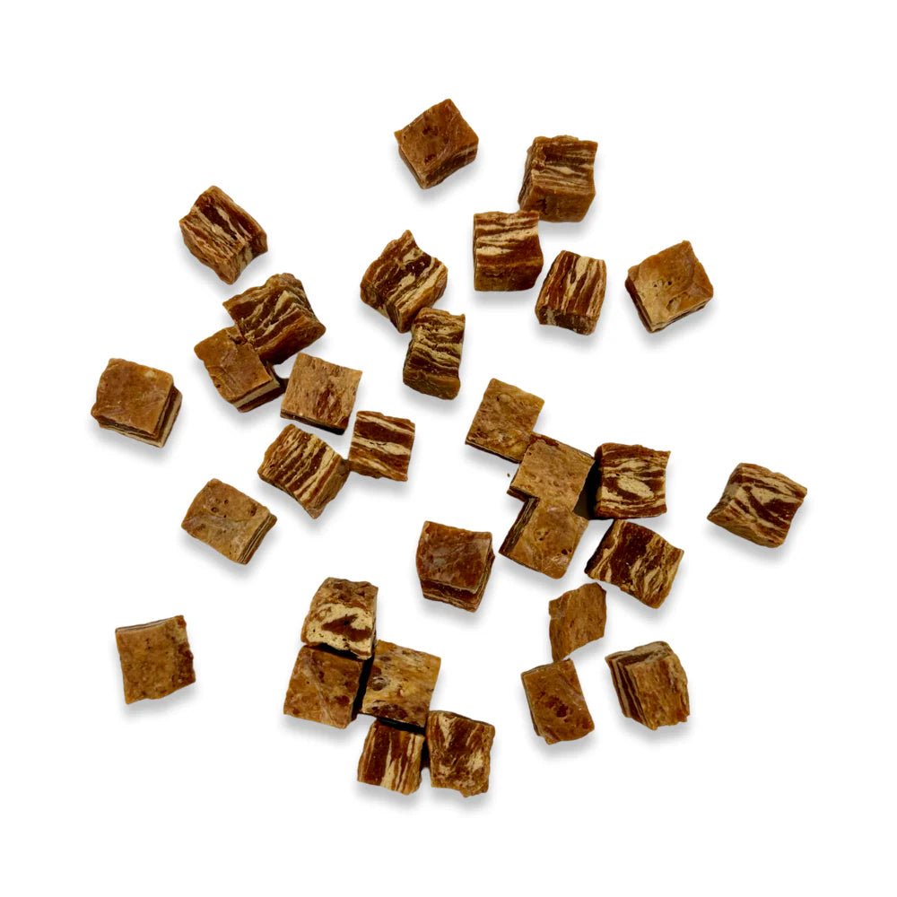 Kallisbest dog supplement featuring chicken, duck, and cod meat cubes in a 3+1 variety mix, 100g packaging.