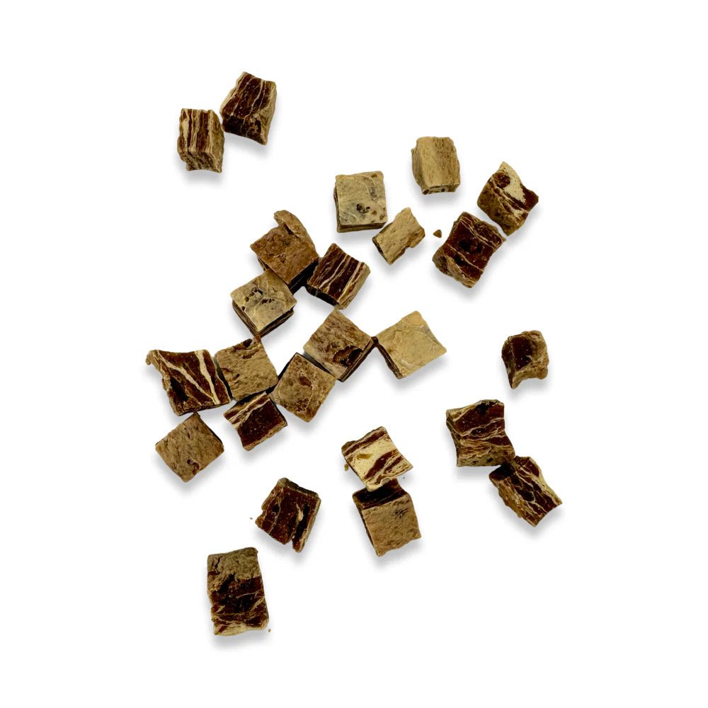 Kallisbest dog supplement featuring mixed meat cubes of beef, chicken, and cod for healthy canine treats.